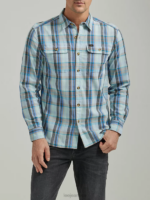 Lee Men Extreme Motion All Purpose Plaid Button Down Worker Shirt Mushroom Seaglass Plaid Clothing 480T926