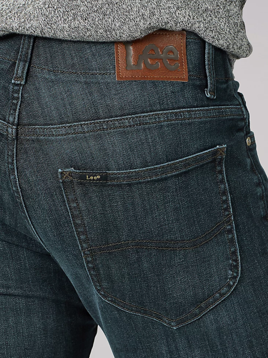 Lee Men Extreme Motion MVP Straight Fit Tapered Jean Executive Clothing 480T605 - Image 2