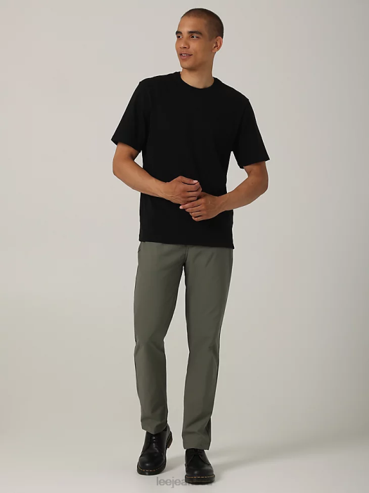 lee_men_h_d_maverick_relaxed_tapered_pant_fort_green_clothing_480t727.png Lee Men H.D. Maverick Relaxed Tapered Pant Fort Green Clothing 480T727 - Image 1