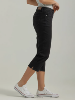Lee Women Legendary Regular Fit Capri Black Clothing 480T442 - Image 3