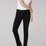 Lee Women Legendary Regular Straight Jean (Petite) Black Clothing 480T87