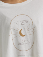 Lee Women Moon Hands Boyfriend Crop Long Sleeve Graphic Tee Marshmallow Clothing 480T384 - Image 3