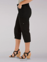 Lee Women Relaxed Fit Austyn Cargo Capri Black Clothing 480T465 - Image 3