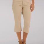 Lee Women Relaxed Fit Capri Cafe Clothing 480T470