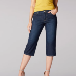 Lee Women Relaxed Fit Capri Lagoon Clothing 480T473