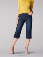 Lee Women Relaxed Fit Capri Lagoon Clothing 480T473