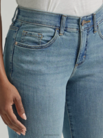 Lee Women Ultra Lux with Flex Motion Regular Fit Straight Leg Jean North Shore Clothing 480T72 - Image 5