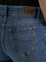 Lee Women Ultra Lux with Flex Motion Regular Fit Straight Leg Jean Seattle Clothing 480T68 - Image 6