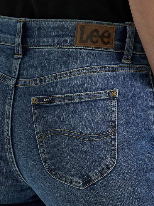 Lee Women Ultra Lux with Flex Motion Regular Fit Straight Leg Jean Seattle Clothing 480T68 - Image 6