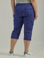 Lee Women Ultra Lux with Flex-To-Go Relaxed Cargo Capri (Plus) Medieval Blue Clothing 480T449 - Image 2
