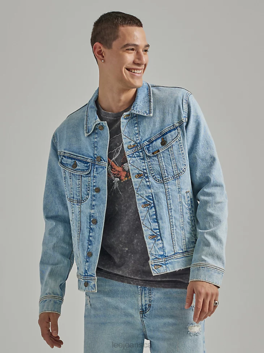 Lee Men Heritage Boxy Trucker Jacket Vintage Stone Clothing 480T1120 480T1120 LEE Canada Featured Pieces LEE pants for women are the signatures of quality and durability